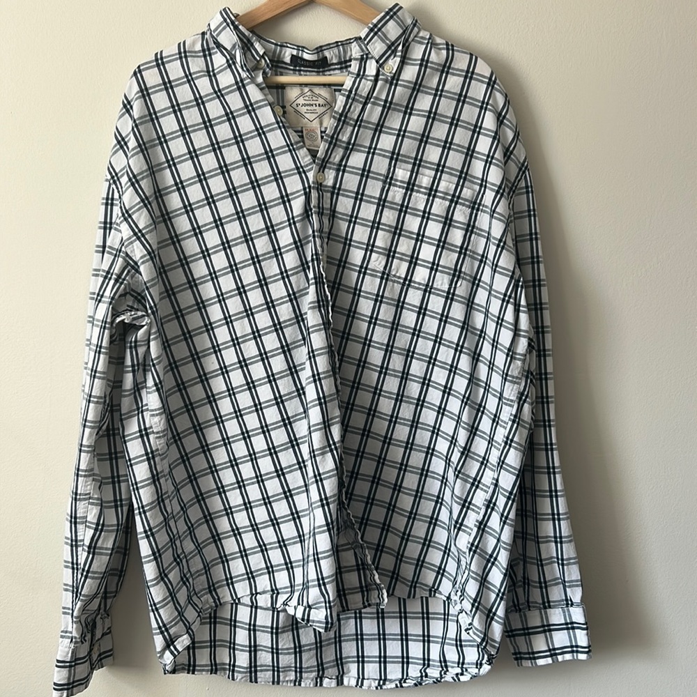 St John’s Bay classic Fit Long Sleeve Button Down